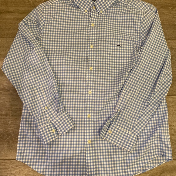 Men’s Vineyard Vines Buttondown - Picture 2 of 5